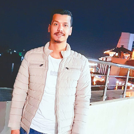 client-banner-left-2 1